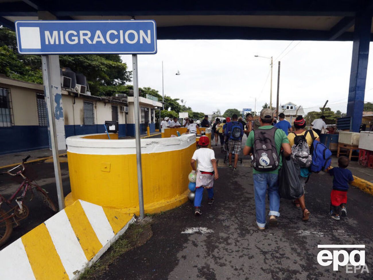 Оформление на мексиканской границе мигранты считают длительным