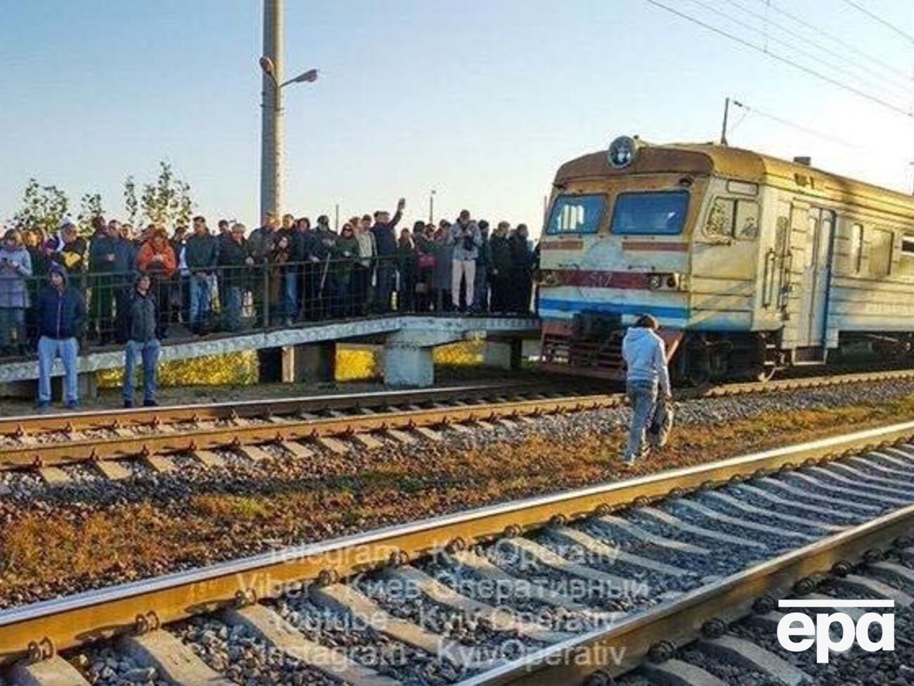У Києві через брак вагонів не всі охочі можуть потрапити у міську електричку