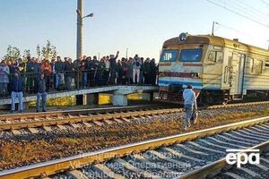 У Києві через брак вагонів не всі охочі можуть потрапити у міську електричку