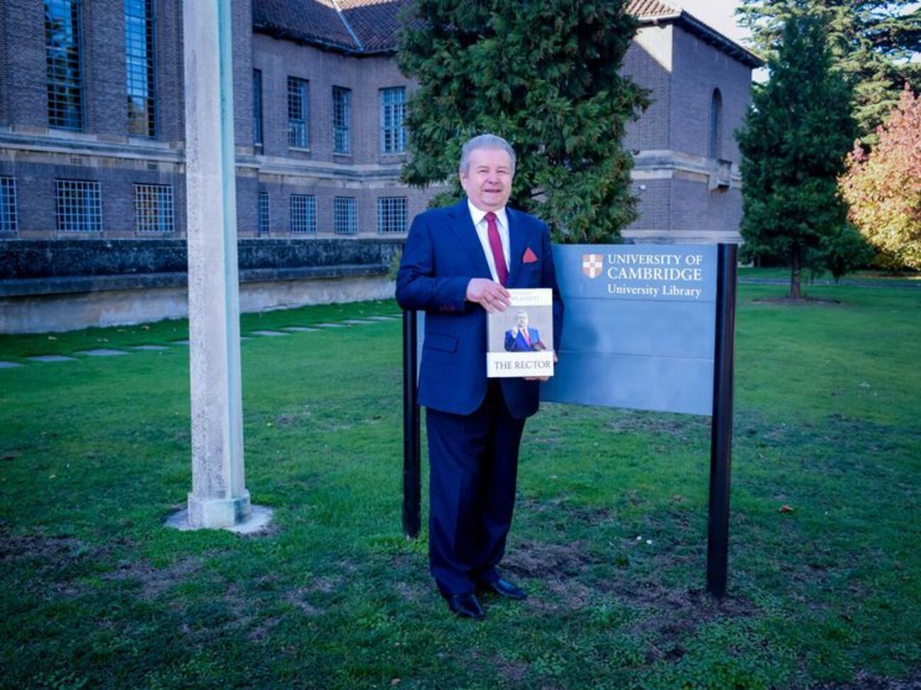Михаил Поплавский:&nbsp;Когда меня спросили, что же является главным делом моей жизни, я ответил&nbsp;&ndash; университет