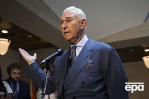 Стоун отрицает, что знал об утечках компромата на Клинтон