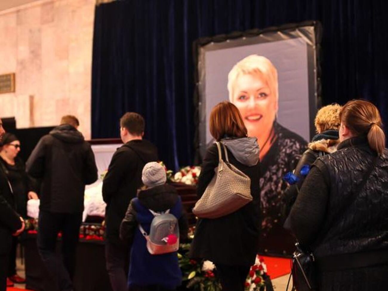 Поплавську поховали на Корбутівському кладовищі в Житомирі