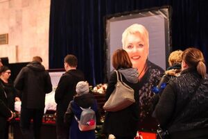 Поплавську поховали на Корбутівському кладовищі в Житомирі