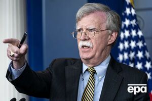 Болтон прибыл в Москву 21 октября