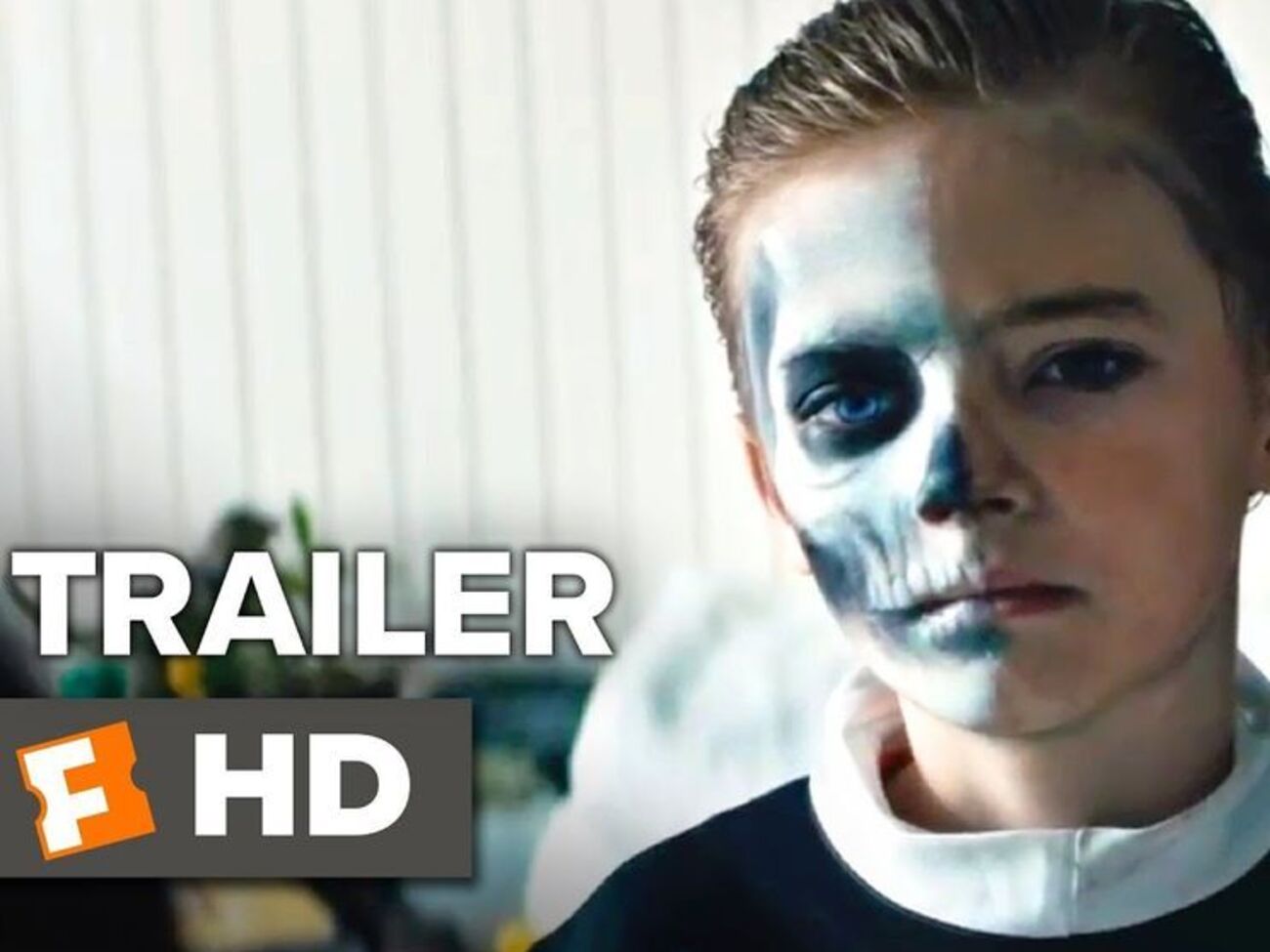 В центре сюжета – мальчик, отличающийся странным поведением