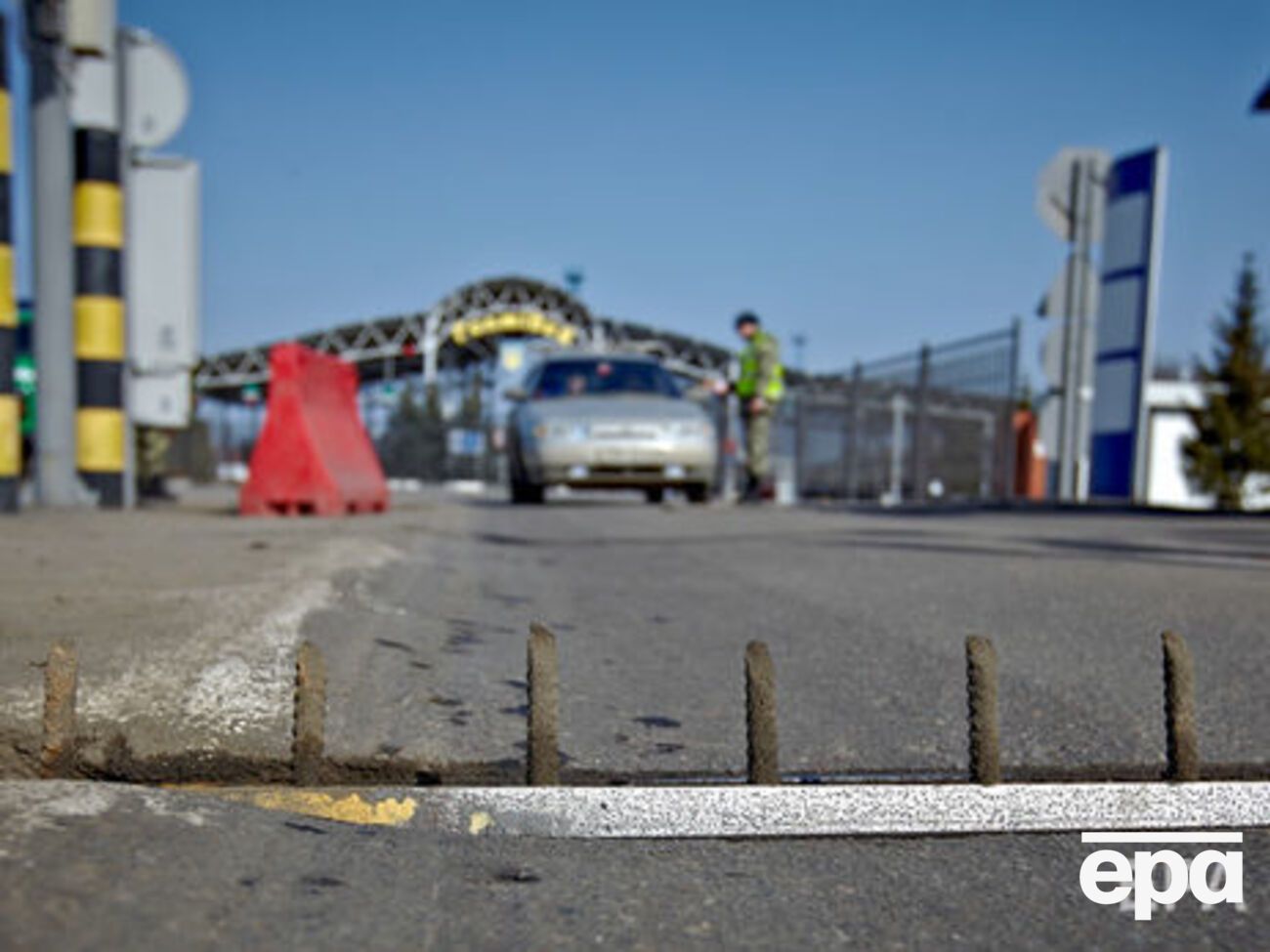 Інцидент стався на блокпості біля пункту пропуску "Гоптівка", наразі рух авто відновлено