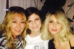 Цой (на фото слева): Мы с тобой. Все будет хорошо