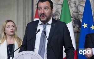 Сальвини: Сбой в работе эскалатора произошел из-за того, что болельщики прыгали на его ступеньках