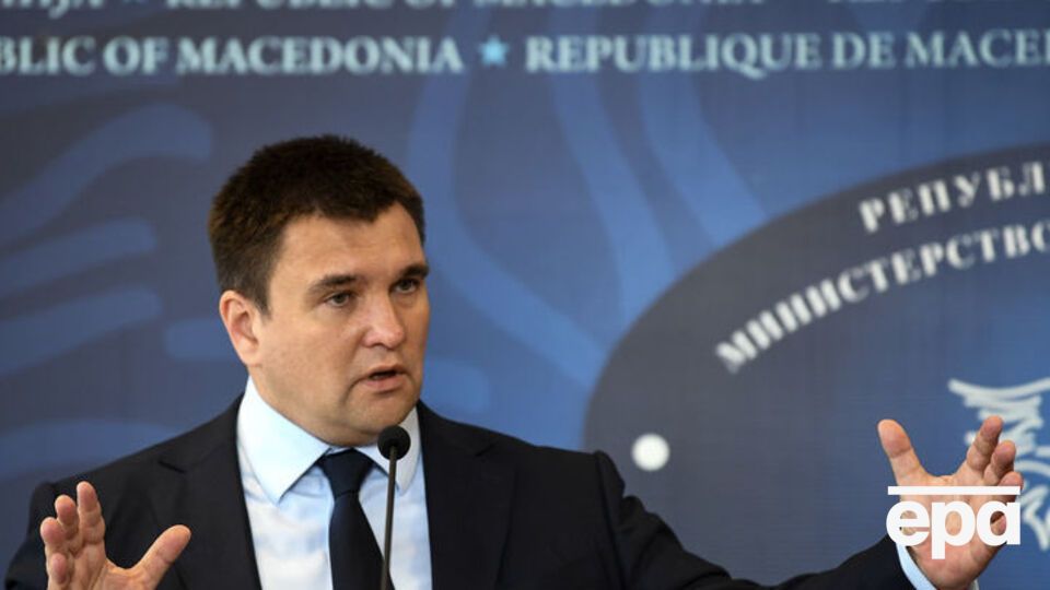 Клімкін зустрівся із Сіярто