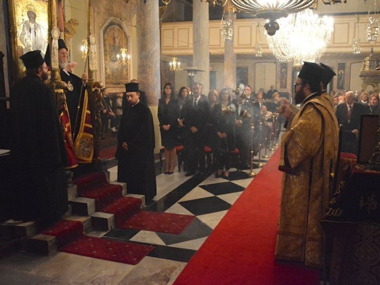 Иерусалим и Константинополь укрепляют связи в ответ на действия Москвы, пишет Orthodoxia.info