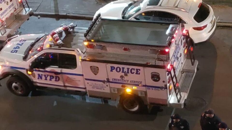 Посилка прийшла в офіс компанії Tribeca Productions у Нью-Йорку