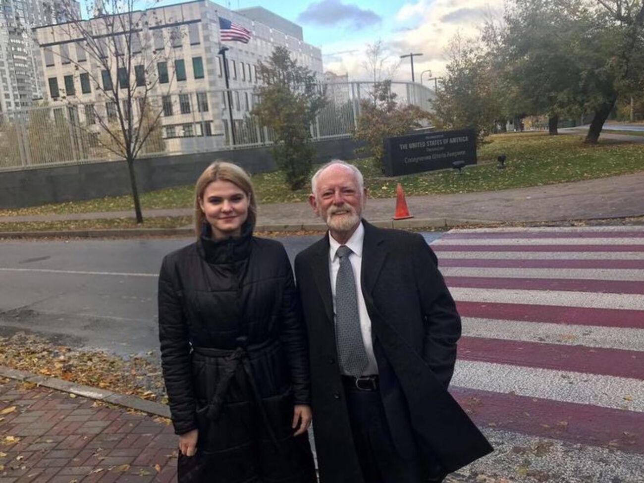 Стивен Шнейбаум с Адрианой Фозекош &ndash; одной из защитников Януковича