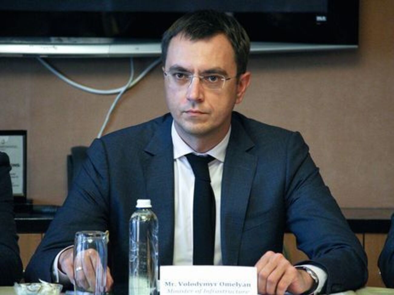 Омелян: Маріупольський порт був змушений перейти на чотириденний робочий тиждень