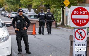 Американским бизнесменам и политикам присылают подозрительные посылки