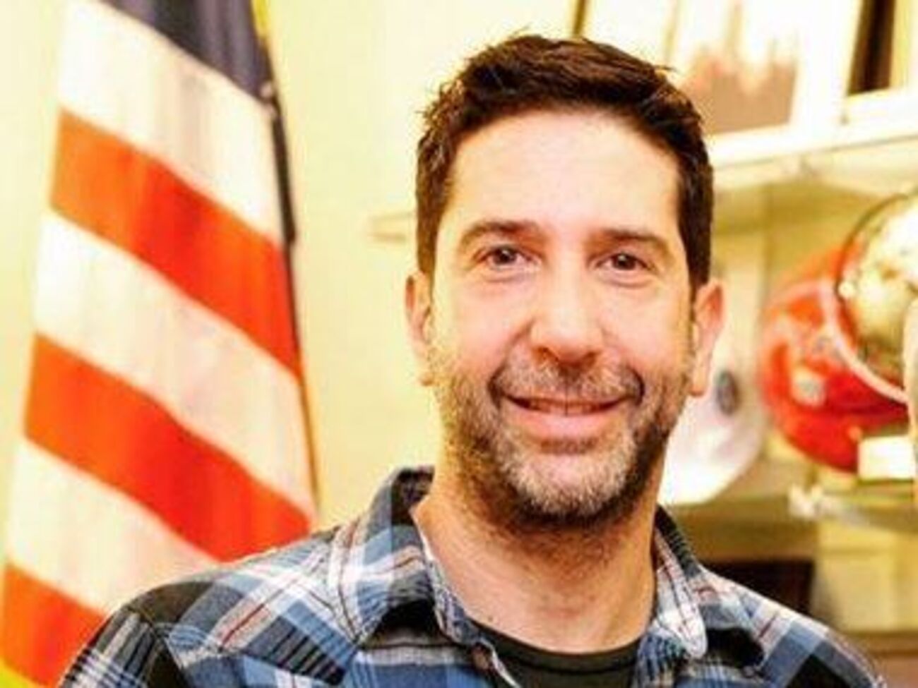 Швиммер:&nbsp;Офицеры, клянусь, это был не я. Как вы можете видеть, я был в Нью-Йорке