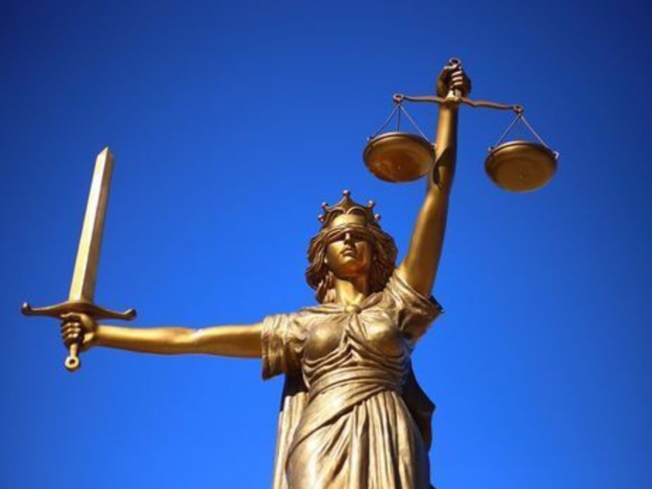 Уровень доверия к судебной власти в последние годы показывает медленный, но поступательный рост &ndash; опрос