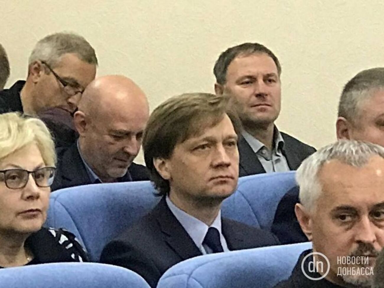 Рогачев (посередине) работал в оккупированном Донецке до весны 2015 года