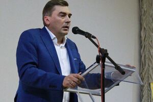 Намерение баллотироваться Добродомов озвучил на съезде партии "Народный контроль"