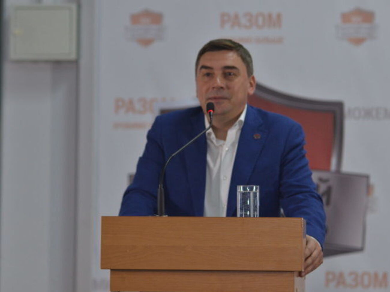 Дмитрий Добродомов: Мы должны передать страну новому поколению