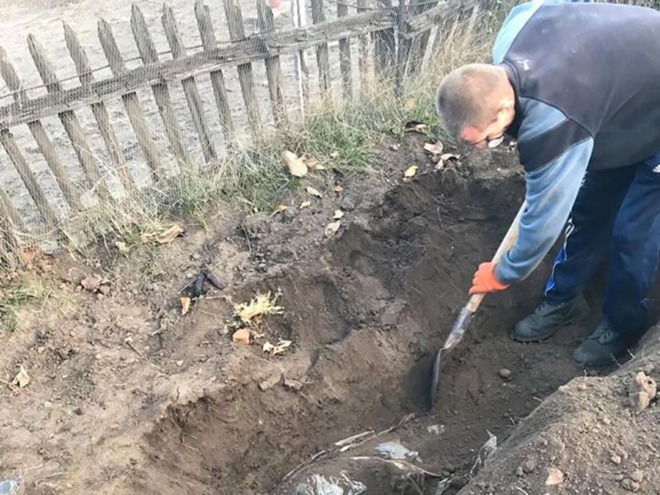 Тіла вбитих підозрювані закопували у дворі будинку, в якому мешкали