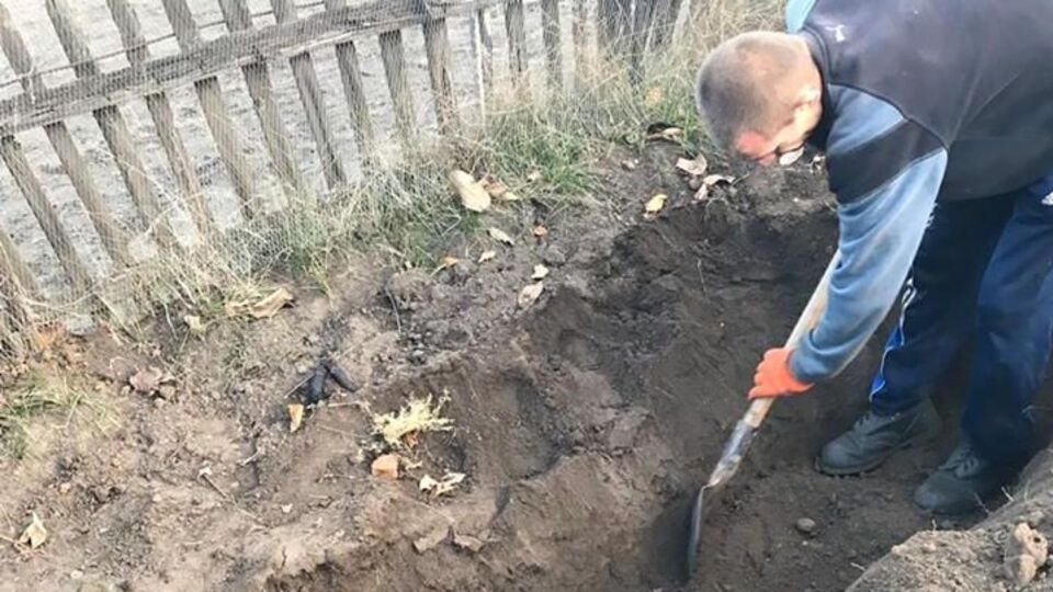 Тела убитых подозреваемые закапывали во дворе дома, в котором жили