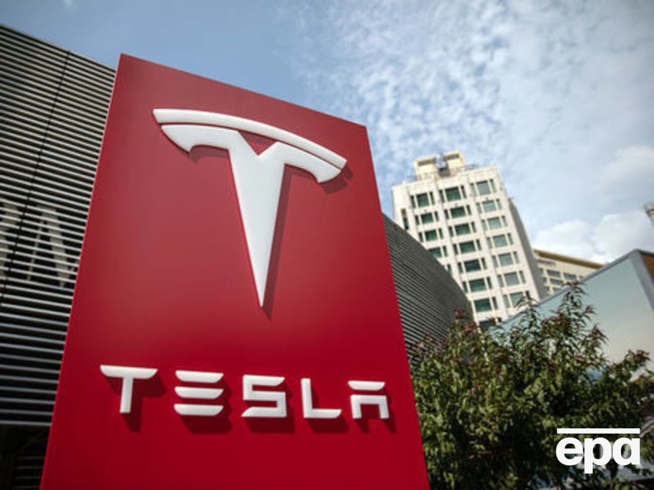 ФБР проверяет, не&nbsp;преувеличила ли компания специально планы по выпуску электромобилей Model 3&nbsp;