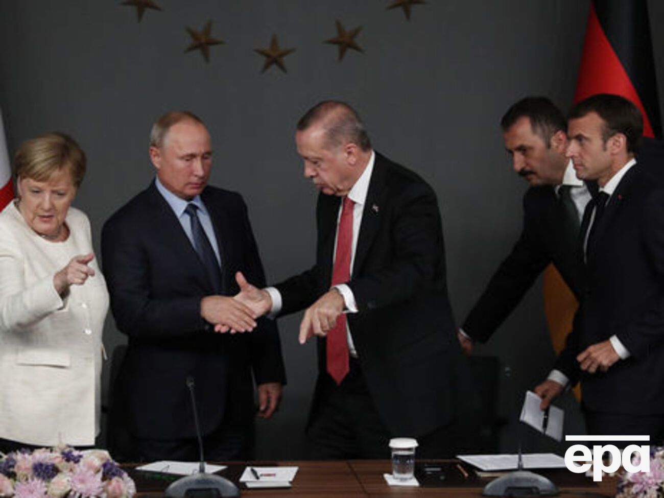 Встреча в Стамбуле лидеров Турции, России, Франции и Германии стала первой в подобном формате