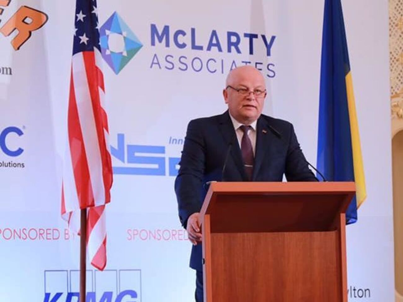 Кубів: Лідером із залучення інвестицій є Львівська область