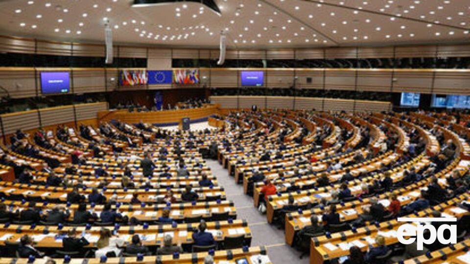 Резолюцію підтримало 355 депутатів