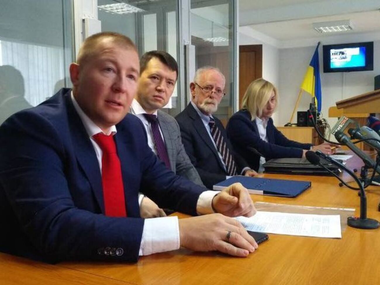 Адвокаты Януковича заявили, что&nbsp;не первый раз обращаются к международному сообществу