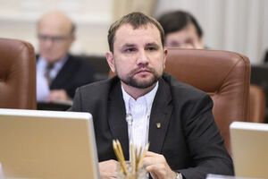 Затверджувати структуру підрозділів буде голова Інституту нацпам'яті Володимир В'ятрович після погодження з міністром культури