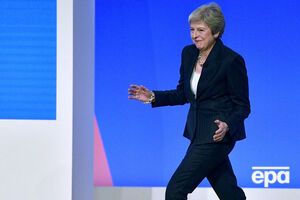 Мей танцювала під Dancing Queen