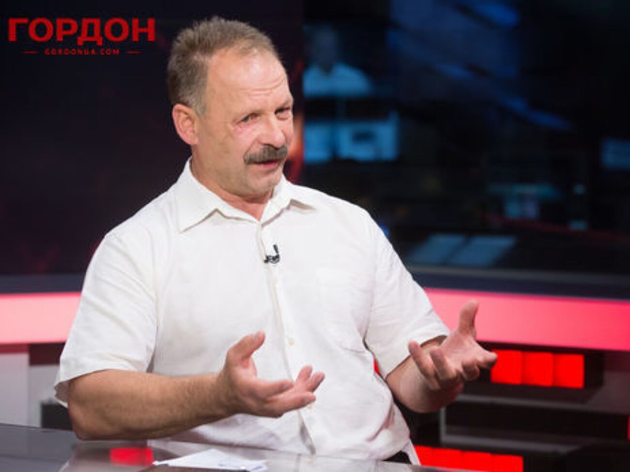 Барна заявил, что обматерил журналиста, чтобы поставить на место владельца медиахолдинга "1+1" бизнесмена Игоря Коломойского