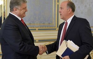 Порошенко провів зустріч із президентом Freedom House Абрамовіцем