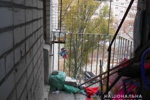 Правоохранители внесли информацию по данному факту в Единый реестр досудебных расследований по статье "умышленное убийство" с пометкой "самоубийство"