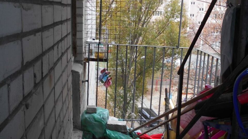Правоохоронці занесли інформацію за цим фактом до Єдиного реєстру досудових розслідувань за статтею "умисне вбивство" з позначкою "самогубство"
