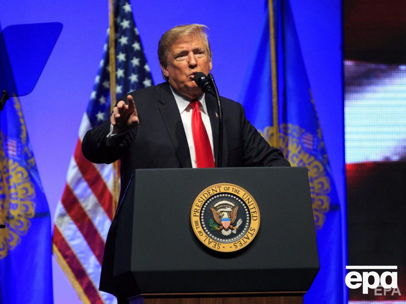 Трамп говорил, что США не превратятся в лагерь для мигрантов и&nbsp;не станут местом, где будут содержать беженцев