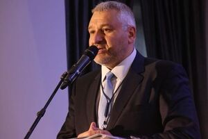Фейгін: В Україні на ухвалення рішень впливає безліч найрізноманітніших чинників, а от у Росії все залежить від єдиної людини