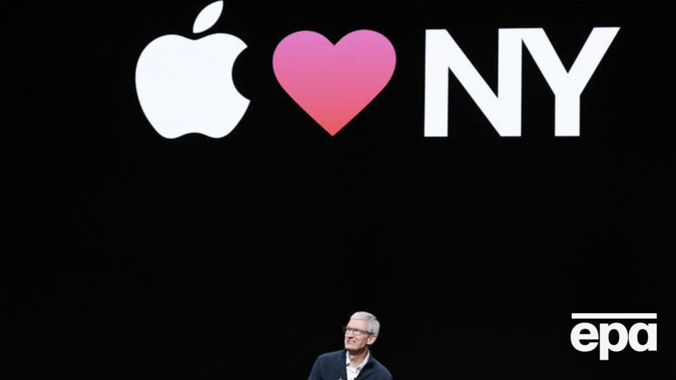 Презентацию новых продуктов Apple проводил генеральный директор компании Тим Кук