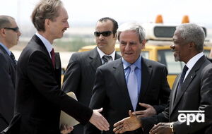 Педерсен (слева) сейчас является послом Норвегии в Китае