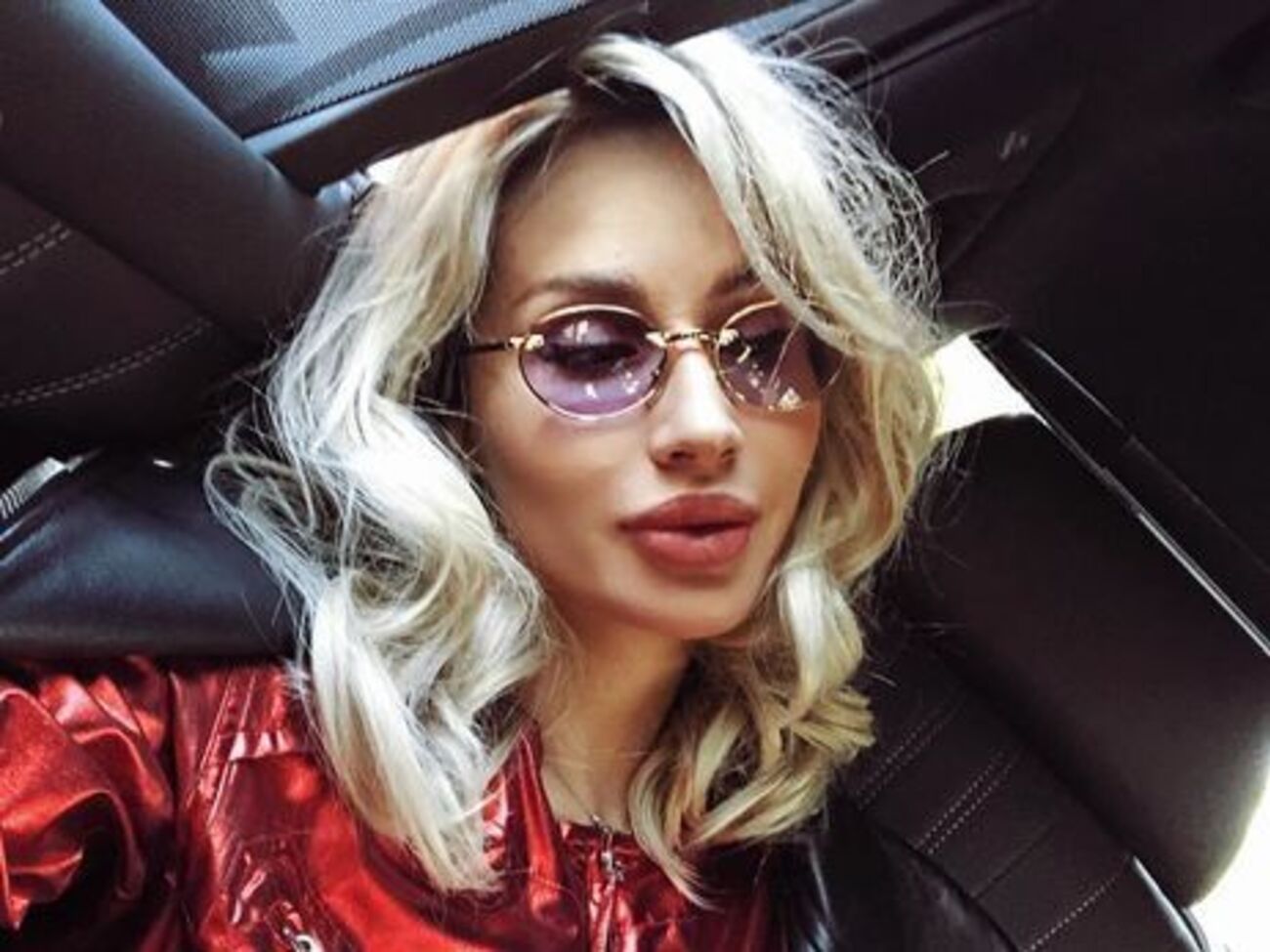 Loboda появилась в ресторане с Линдеманном