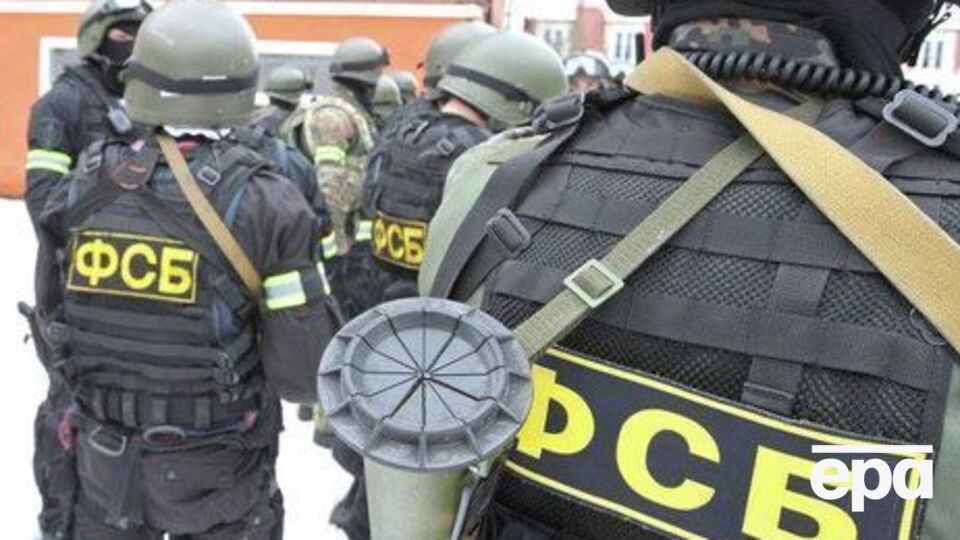 Унаслідок вибуху пошкоджено дверну коробку будівлі регіональної ФСБ в Архангельську
