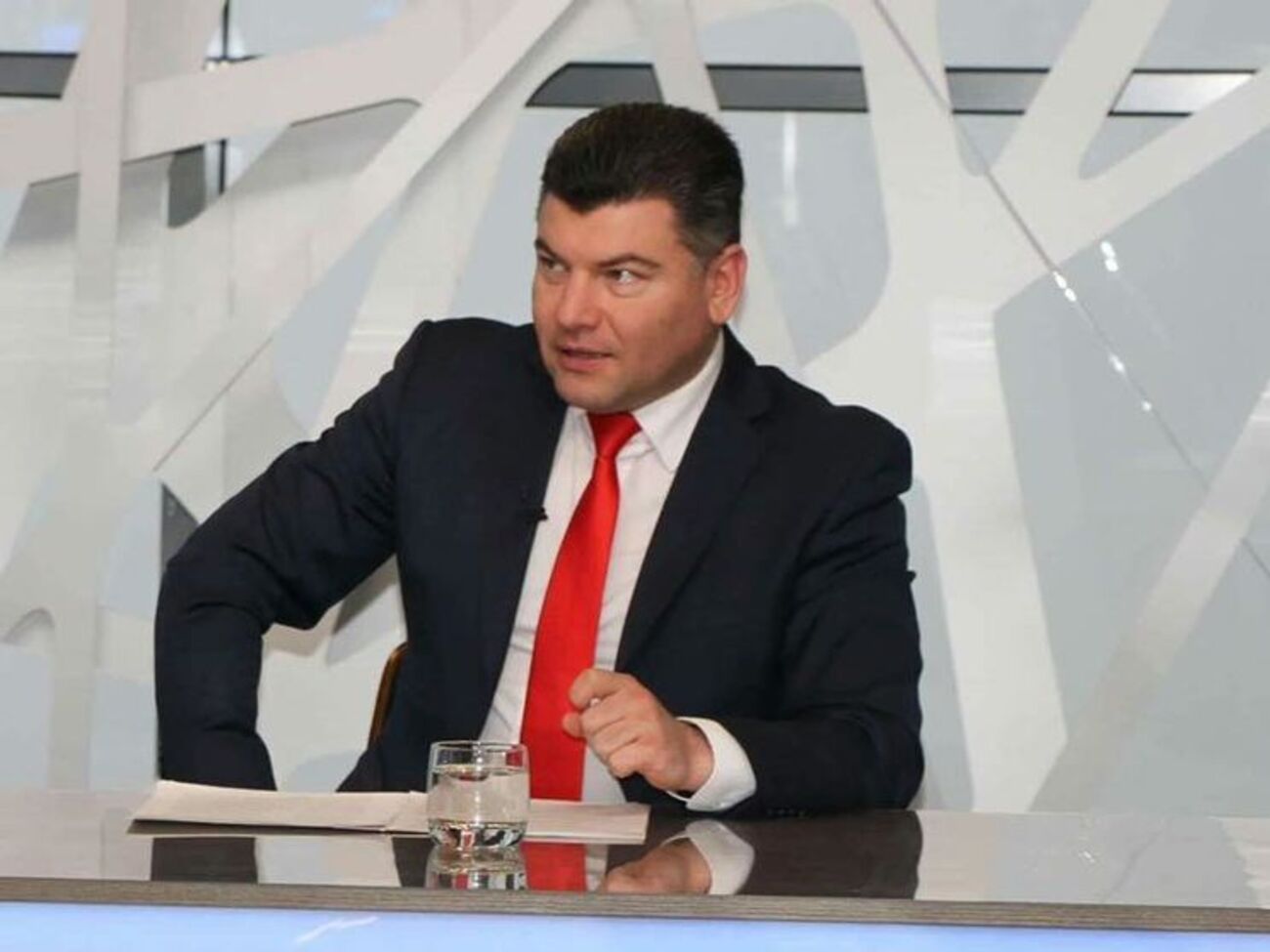 Ноняк попросив вибачення за інцидент із демонстрацією карти з "російським" Кримом