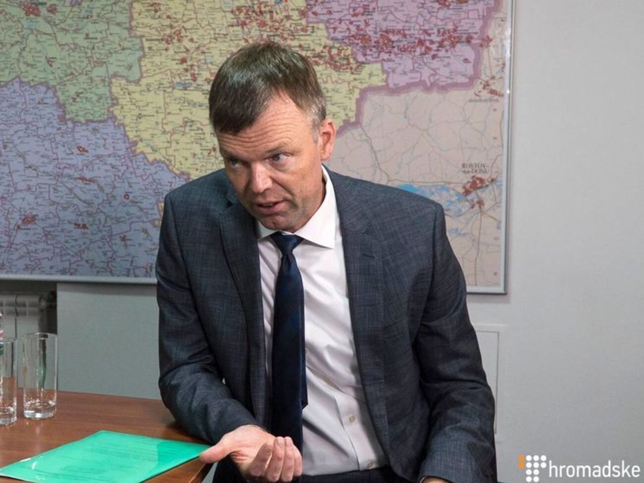 Хуг:&nbsp;Будет неправильно, если мы вмешаемся в этот процесс