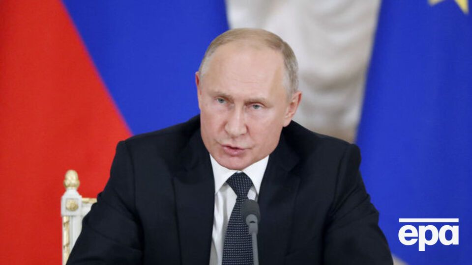 Росіяни довіряють армії більше, ніж Володимиру Путіну