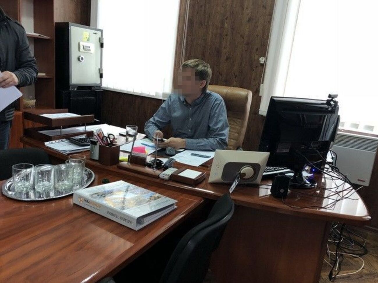 Силовики провели обшуки у приміщеннях адміністрації кар'єрів і за місцем проживання директора підприємства