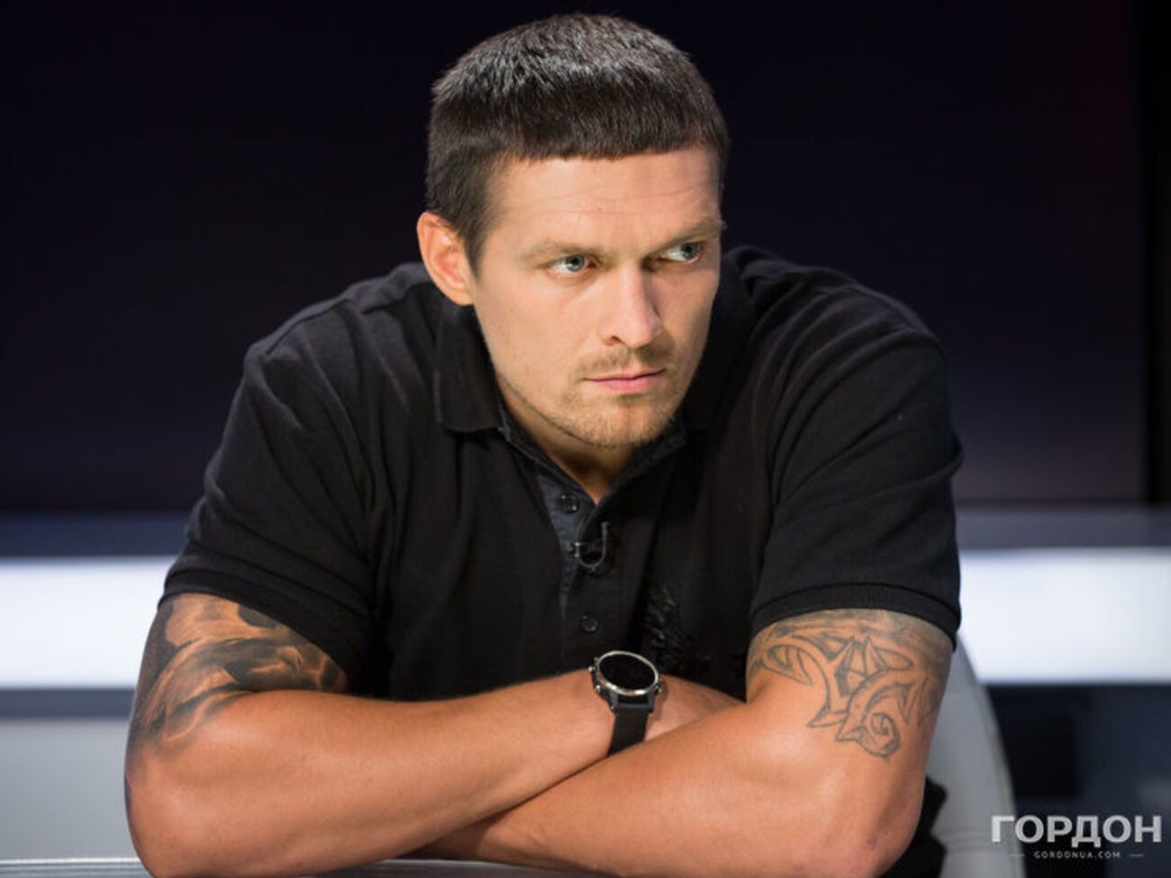 Александр Усик: Перед поединком читаю "Символ веры", 90-й псалом, молюсь Георгию Победоносцу, Александру Невскому, воинам православным, прошу Всевышнего о помощи и святых, чтобы были со мной