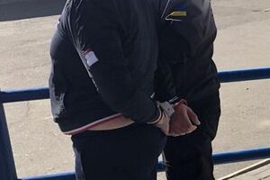 Правоохранители задержали замначальника колонии в центре Николаева