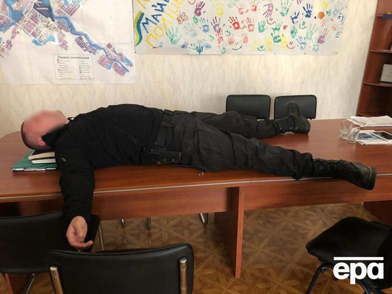 В ходе операции по задержанию Янголенко вызвали "скорую"