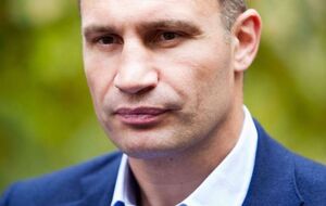 По мнению Виталия Кличко, если нет горячей воды, можно включить бойлер